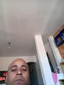 reisloko online show from 10.25.25