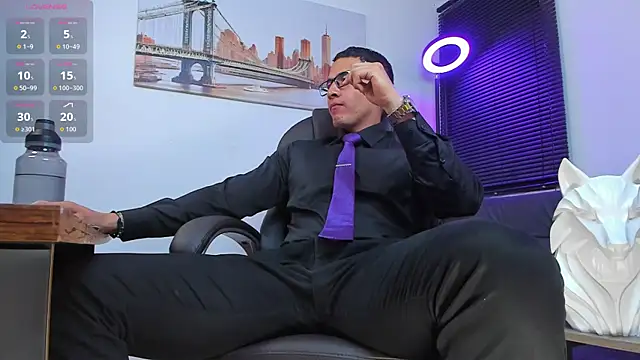 Snapshot of Dash_Bukoski chatting on 09.10.25 Dash Bukoski online show from 09.10.25