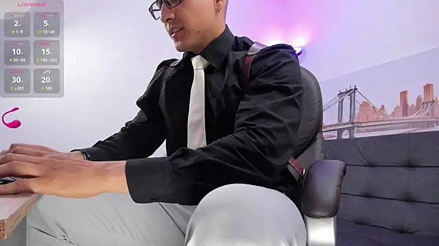 Snapshot of Dash_Bukoski chatting on 09.27.25 Dash Bukoski online show from 09.27.25