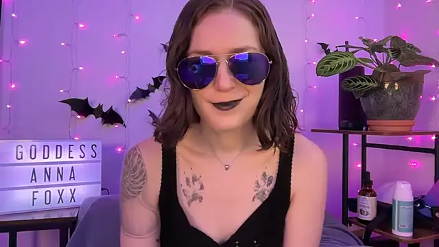 mistressannafoxx online show from 11.17.25