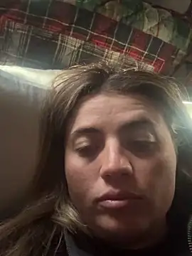 Snapshot of M1l3yD3w chatting on 11.14.25 M1l3yD3w online show from 11.14.25