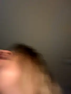 Snapshot of M1l3yD3w chatting on 11.19.25 M1l3yD3w online show from 11.19.25