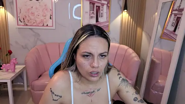 Jade Jones a online show from 09.13.25