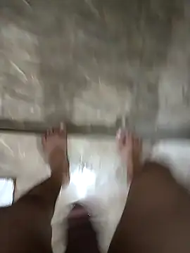 Snapshot of kjohn20 chatting on 10.09.25 kjohn20 online show from 10.09.25