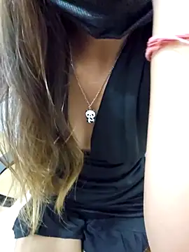 SchoolGirl Sona online show from 12.18.25