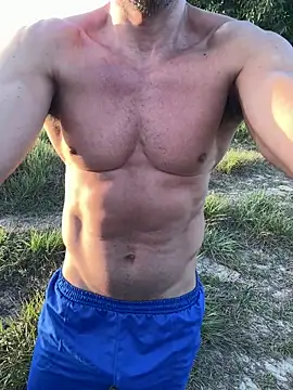 Snapshot of CasadoLutadorBigStuds chatting on 10.16.25 CasadoLutadorBigStuds online show from 10.16.25