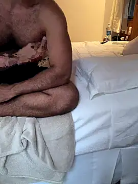 Snapshot of CasadoLutadorBigStuds chatting on 12.21.25 CasadoLutadorBigStuds online show from 12.21.25