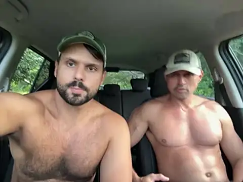 CasadoLutadorBigStuds online show from 05.05.26