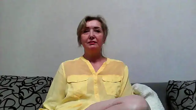 IrynaMolbertx online show from 03.13.26