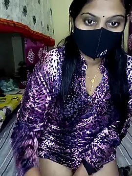 Snapshot of reena502 chatting on 11.25.25 reena502 online show from 11.25.25