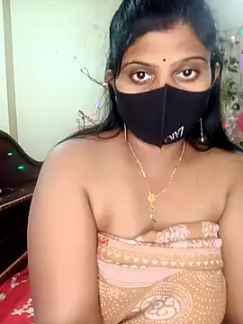 Snapshot of reena502 chatting on 12.03.25 reena502 online show from 12.03.25