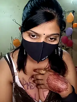 Snapshot of reena502 chatting on 12.04.25 reena502 online show from 12.04.25