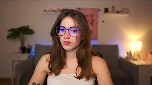 Snapshot of kissie_cat chatting on 02.02.26 kissie cat online show from 02.02.26