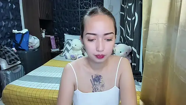 Soft Angel8 online show from 11.17.25