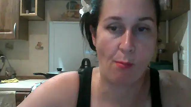 Snapshot of Amandda_ chatting on 09.09.25 Amandda online show from 09.09.25