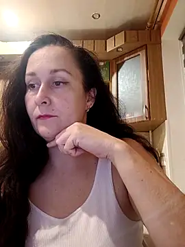 Snapshot of Amandda_ chatting on 09.28.25 Amandda online show from 09.28.25