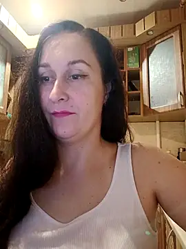 Snapshot of Amandda_ chatting on 09.29.25 Amandda online show from 09.29.25