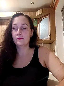 Snapshot of Amandda_ chatting on 10.03.25 Amandda online show from 10.03.25