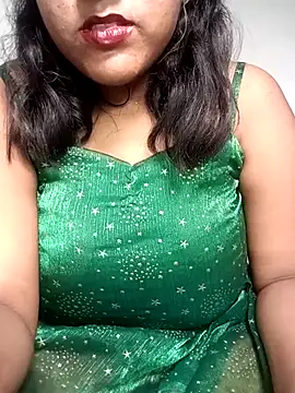 Snapshot of Cute_mikii chatting on 11.08.25 Cute mikii online show from 11.08.25