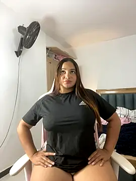 Snapshot of Andrea-Lu chatting on 10.01.25 Andrea-Lu online show from 10.01.25