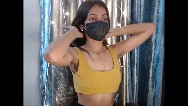 Snapshot of _kamyaa09 chatting on 11.13.25 kamyaa09 online show from 11.13.25