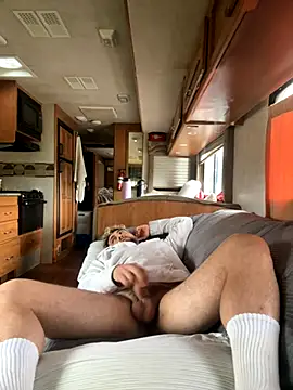 Snapshot of speakonit chatting on 10.11.25 speakonit online show from 10.11.25