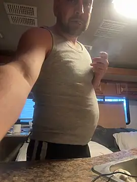 Snapshot of speakonit chatting on 11.08.25 speakonit online show from 11.08.25