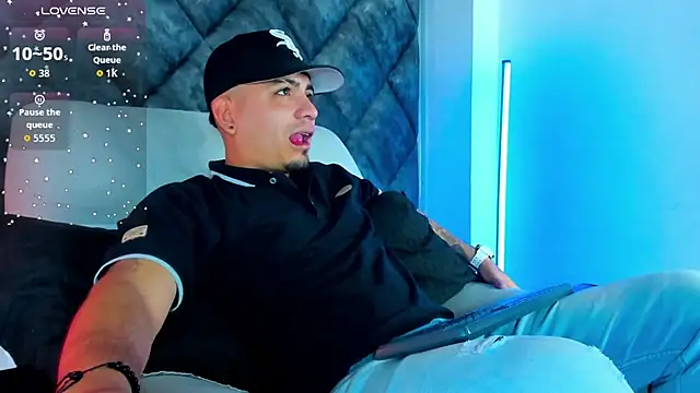 OwenStonne  online show from 11.30.25