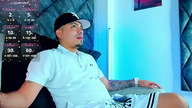 OwenStonne  online show from 12.04.25