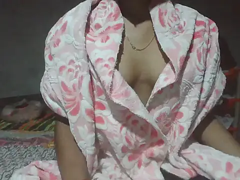 Snapshot of mala2580 chatting on 11.08.25 mala2580 online show from 11.08.25