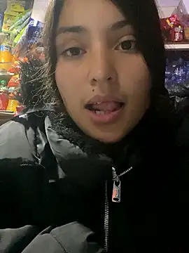 Snapshot of hotwife26 chatting on 01.18.26 hotwife26 online show from 01.18.26