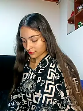 Snapshot of hotwife26 chatting on 02.16.26 hotwife26 online show from 02.16.26