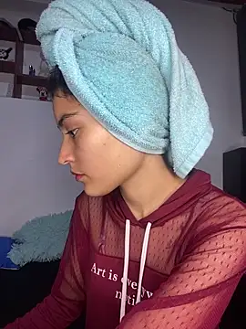 Snapshot of hotwife26 chatting on 03.03.26 hotwife26 online show from 03.03.26