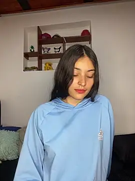 Snapshot of hotwife26 chatting on 03.12.26 hotwife26 online show from 03.12.26