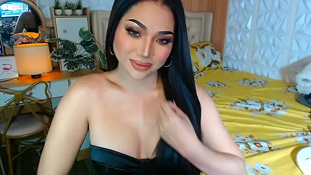 ValeriaHelaby online show from 10.19.25