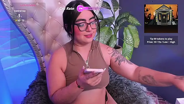 April  foxx online show from 10.20.25