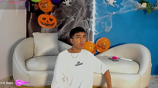 Snapshot of ender_h0t chatting on 10.18.25 ender h0t online show from 10.18.25