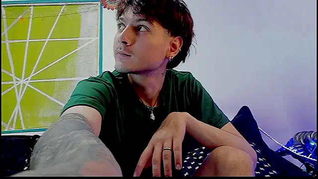 Snapshot of Dioniso_guy8 chatting on 03.12.26 Dioniso guy8 online show from 03.12.26