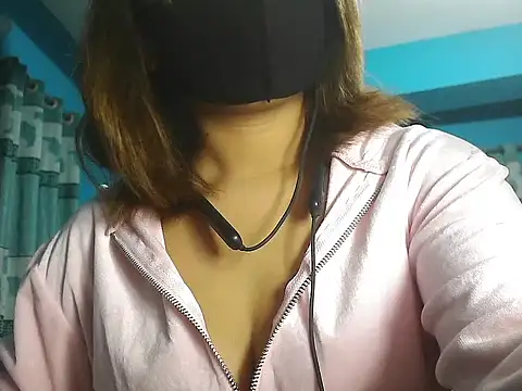 Snapshot of meghbalikargolponoy09 chatting on 12.04.25 meghbalikargolponoy09 online show from 12.04.25