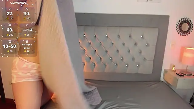 Seraphyne666 online show from 09.15.25