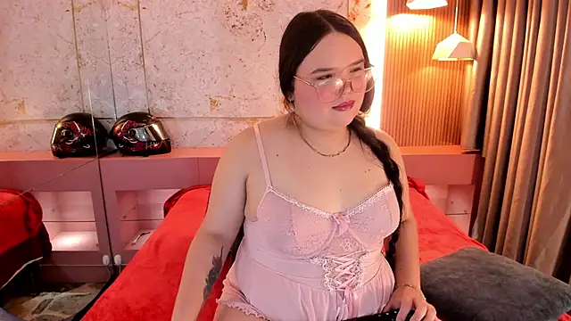 Lushi Love online show from 11.07.25