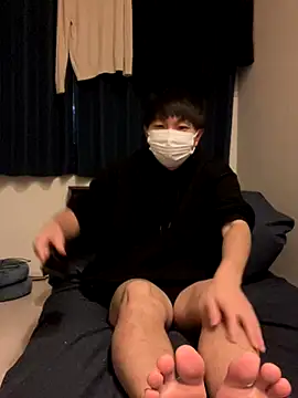 Snapshot of ta_ku16 chatting on 11.05.25 ta ku16 online show from 11.05.25