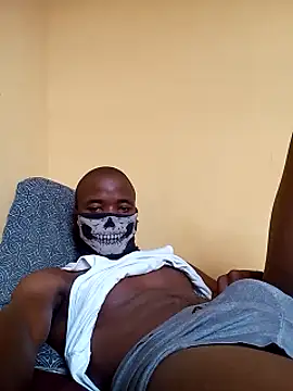 Snapshot of El_Shells chatting on 12.17.25 El Shells online show from 12.17.25