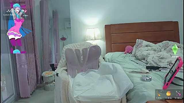 Snapshot of Eulalia-A chatting on 11.07.25 Eulalia-A online show from 11.07.25