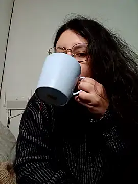 Snapshot of marmary84 chatting on 06.19.26 marmary84 online show from 06.19.26