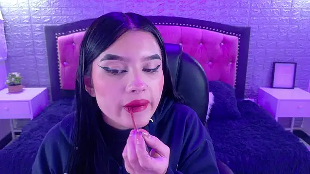 Natalie loffreda online show from 02.05.26