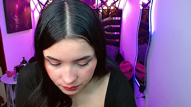 Snapshot of Natalie_loffreda chatting on 06.02.26 Natalie loffreda online show from 06.02.26