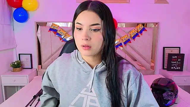 Snapshot of Natalie_loffreda chatting on 06.22.26 Natalie loffreda online show from 06.22.26