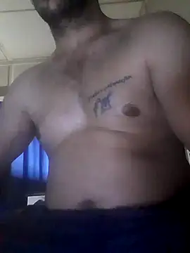 Snapshot of Lekewarmele chatting on 10.02.25 Lekewarmele online show from 10.02.25