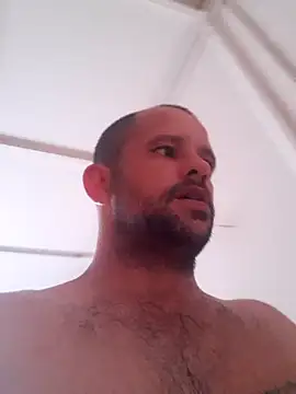 Snapshot of Lekewarmele chatting on 11.02.25 Lekewarmele online show from 11.02.25